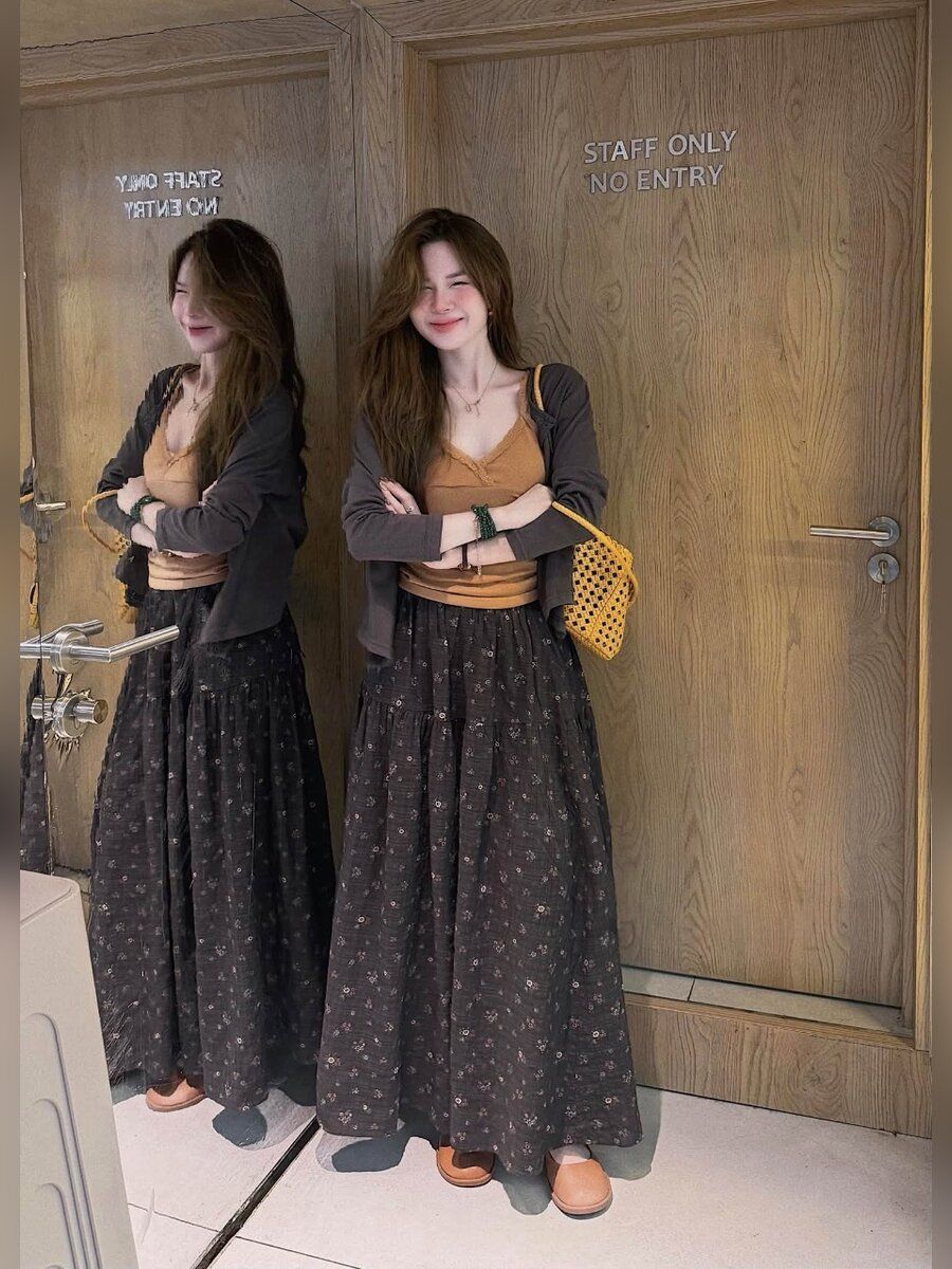 Set 3 Món Cardigan Len Zip + Áo Hai Dây + Chân Váy Đũi Hoa Nhí Dáng Xòe - ảnh 1